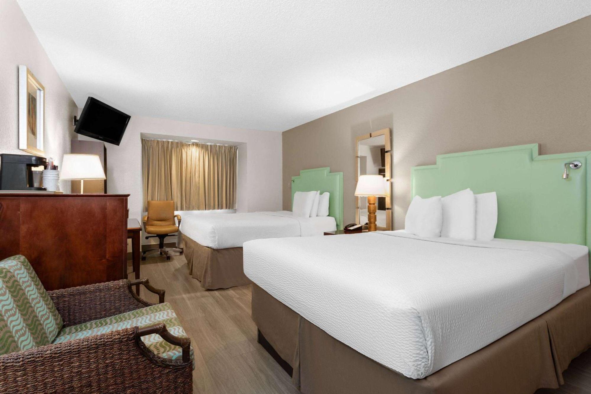 Baymont By Wyndham Orlando-International Dr-Universal Blvd ภายนอก รูปภาพ