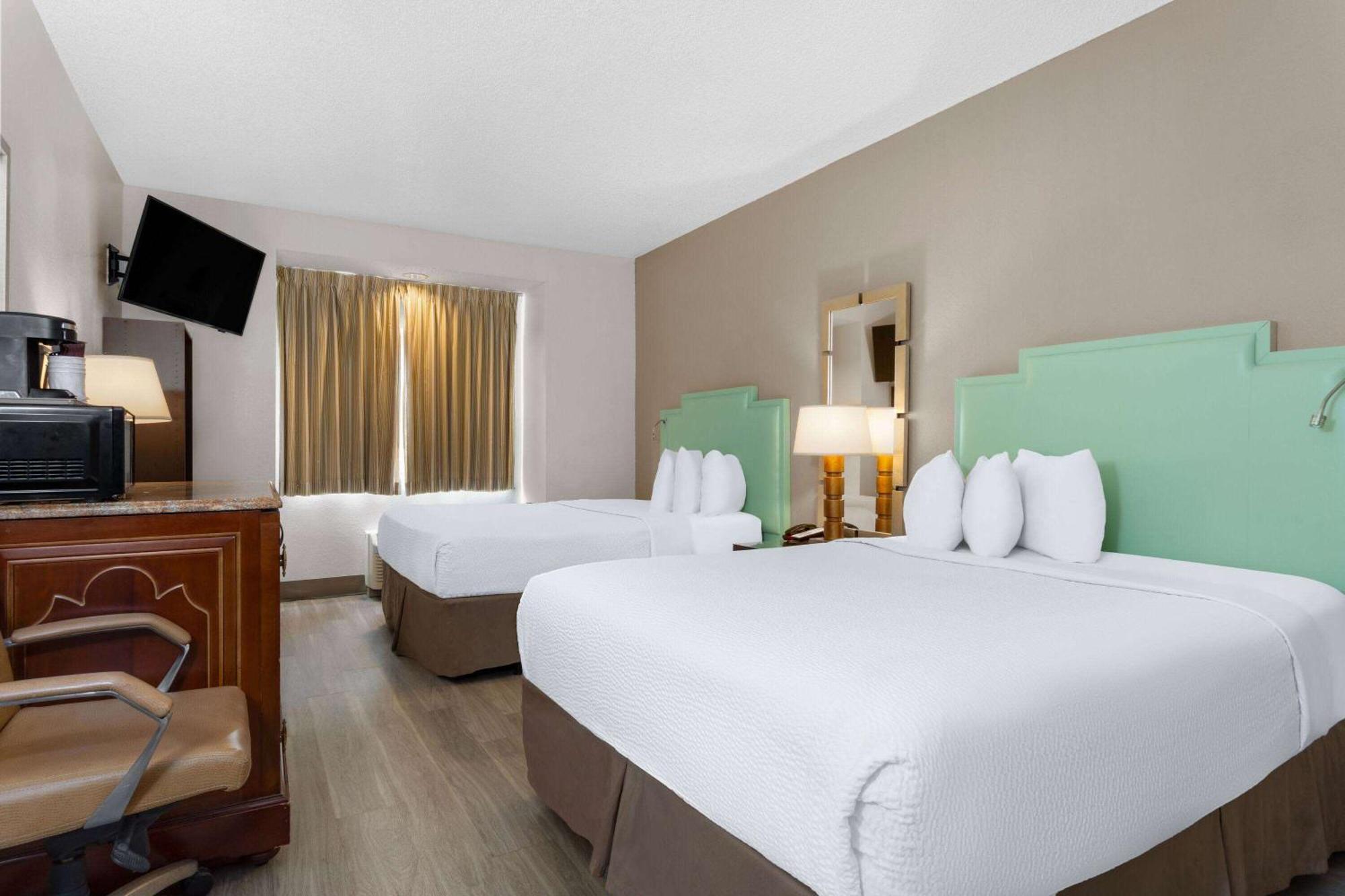 Baymont By Wyndham Orlando-International Dr-Universal Blvd ภายนอก รูปภาพ