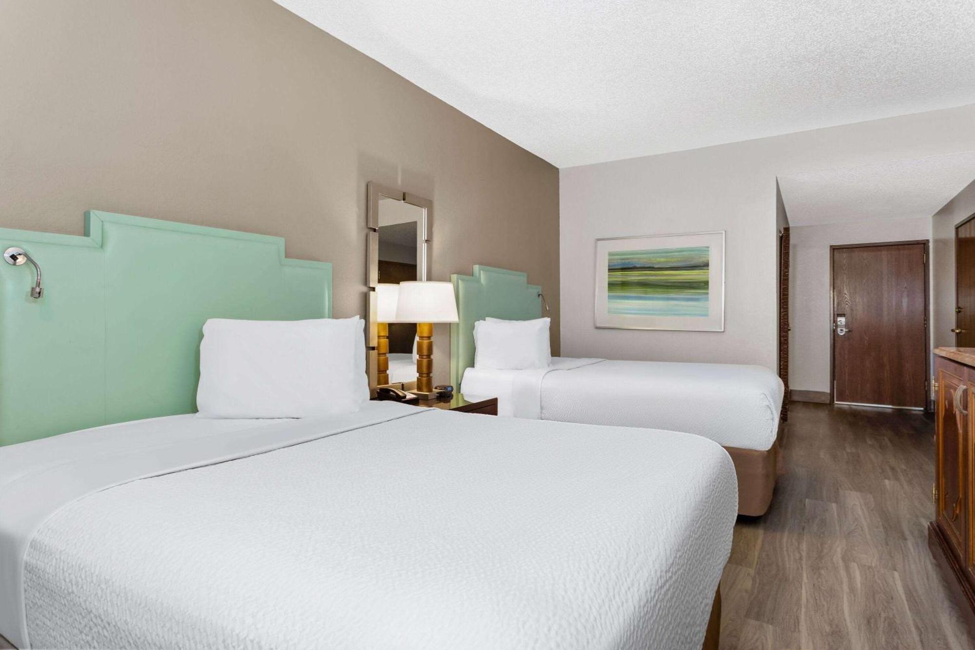Baymont By Wyndham Orlando-International Dr-Universal Blvd ภายนอก รูปภาพ