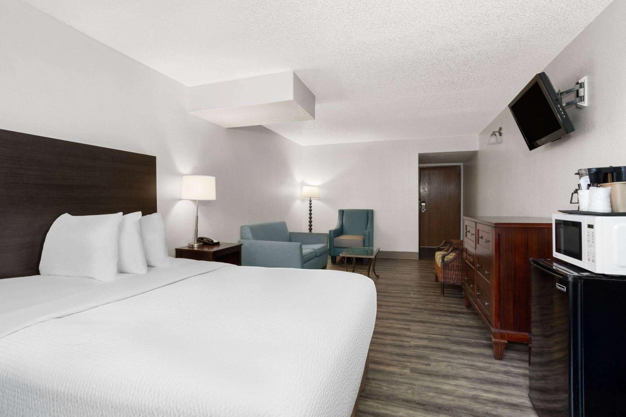 Baymont By Wyndham Orlando-International Dr-Universal Blvd ภายนอก รูปภาพ